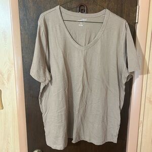 Universal Thread Beige V-Neck Short Sleeve Tee